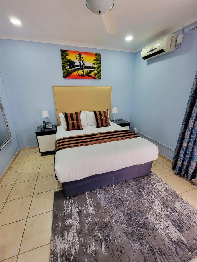 La-Nuel Guest Lodge Boksburg Bagian luar foto
