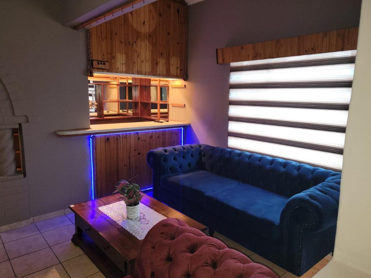 La-Nuel Guest Lodge Boksburg Bagian luar foto